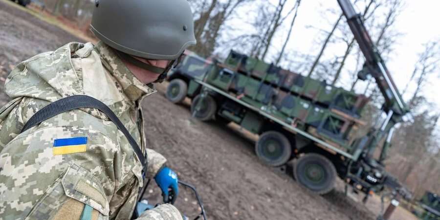 «Пристрої глушіння не допомогли». Підозрілі БПЛА помічені над базою в Німеччині, де українців навчають керувати ЗРК Patriot — Spiegel