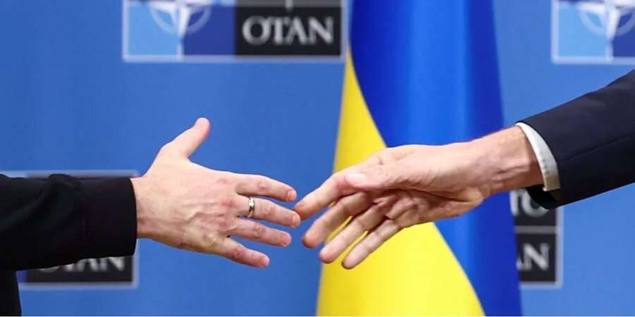 Україна зараз дуже близько до НАТО, але невідомо, коли Київ отримує запрошення — посол Британії