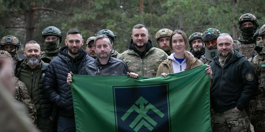 Світоліна і Жадан зустрілися з бійцями з бригади Хартія — фото