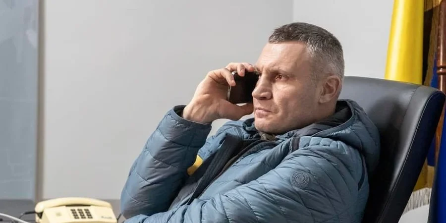Суд призупинив рішення Київради про розширення повноважень Кличка — Ткаченко