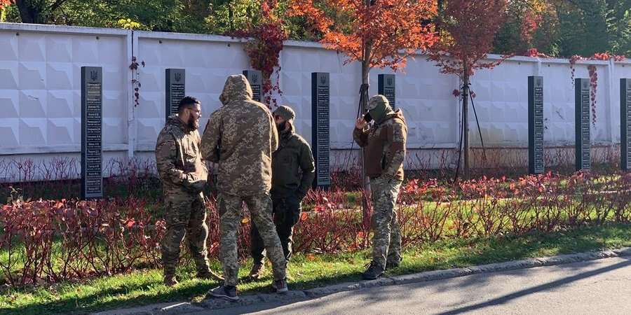 Родичі загиблих військових скаржаться на перешкоджання розширенню Алеї пам’яті