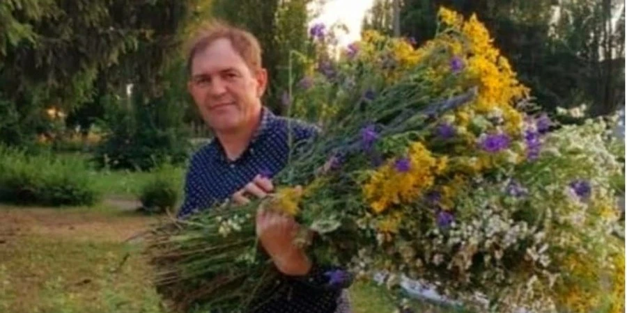 Від артобстрілу окупантів на Харківщині загинув волонтер, його дружина отримала осколкове поранення у спину