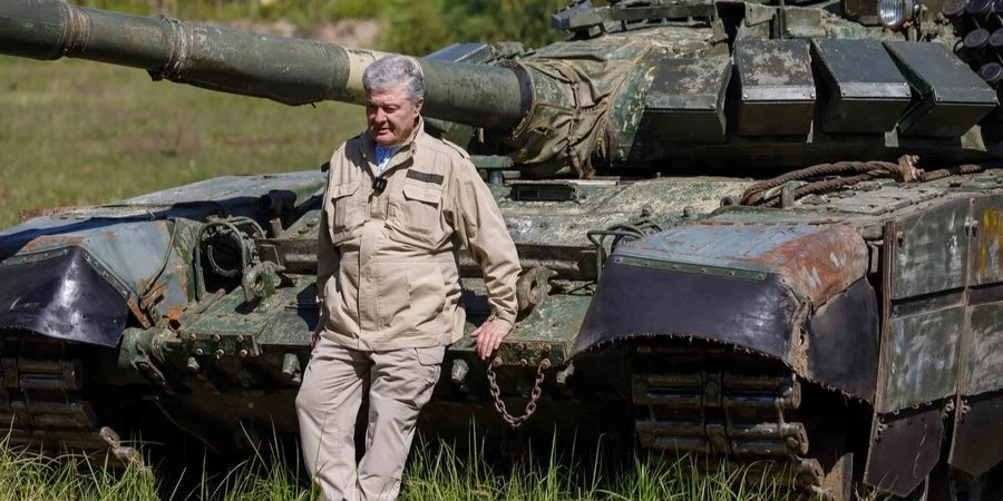 «Це визнання і майже бойова нагорода». Порошенка оголосили в розшук у Росії, він відреагував