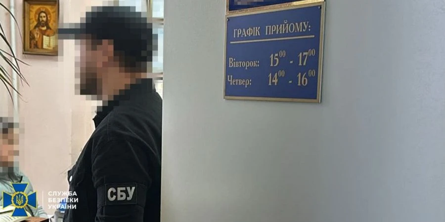 Ректор та проректор університету на Закарпатті «взяли на навчання» 225 фейкових студентів, які ухилялися від мобілізації - СБУ