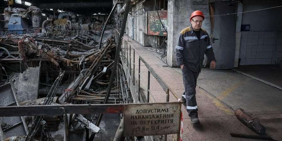 За крок до темряви. Відключень світла взимку не уникнути, але їх можна зменшити. Яким чином — розібрався NV