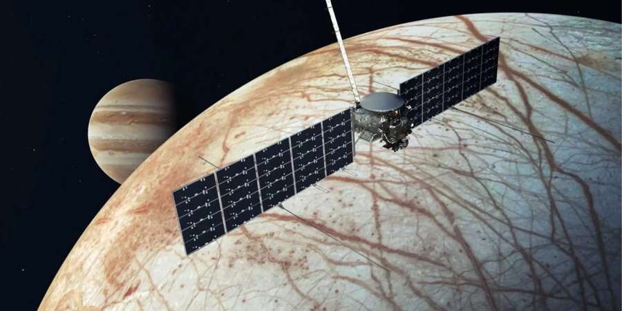 Зонд NASA Europa Clipper розгорнув перші інструменти в космосі