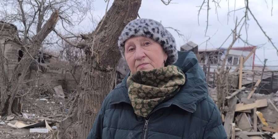 Прожила в будинку 60 років. Мешканка зруйнованої двоповерхівки у Кривому Розі про перші хвилини після удару РФ: Мене врятували стіни