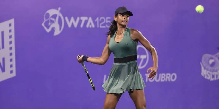 15-річна школярка вийшла до півфіналу турніру WTA, встановивши унікальний рекорд — відео