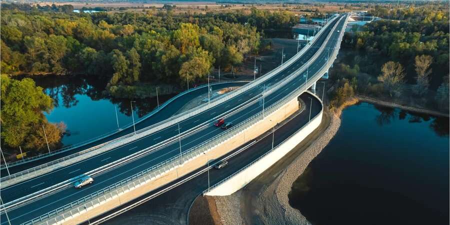 Масштабний проєкт. Біля Чернігова завершили будівництво нового мосту через Десну — фото