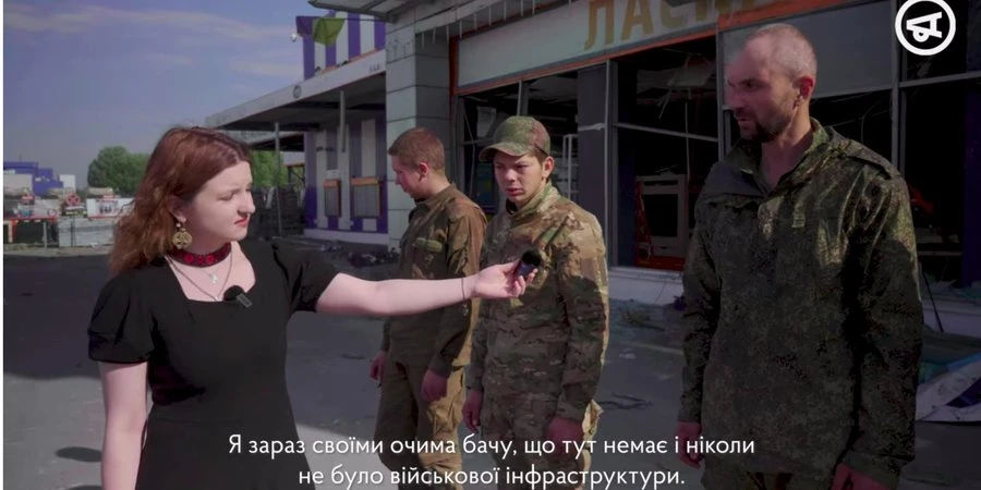 «Геноцид з російського боку». Російським полоненим показали наслідки ударів по Епіцентру та будівлі в центрі Харкова 25 травня — відео