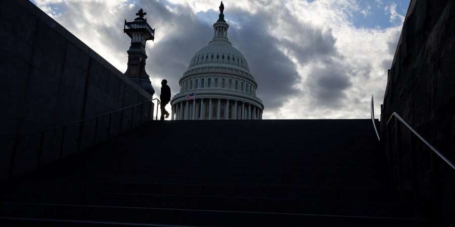 Палата представників США ухвалила законопроєкт про посилене вивчення комунізму