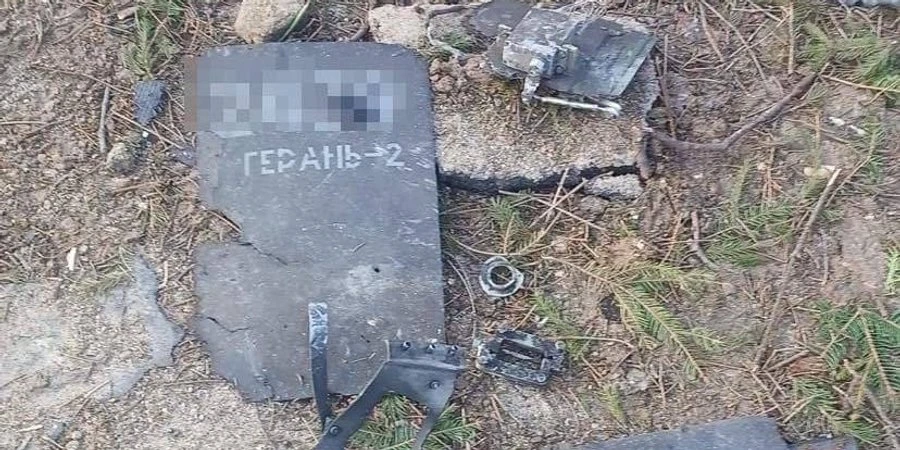 Нічна атака РФ: збито 16 з 23 шахедів, у Дніпрі перебої зі світлом і водою, одна з ТЕС серйозно пошкоджена — головне