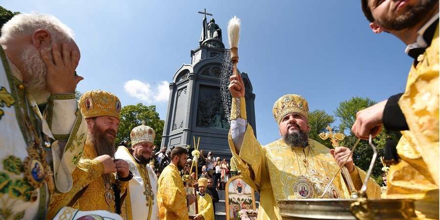 Україна святкує День державності: чому це свято змінило дату і як воно пов’язане з Володимиром і хрещенням Київської Русі