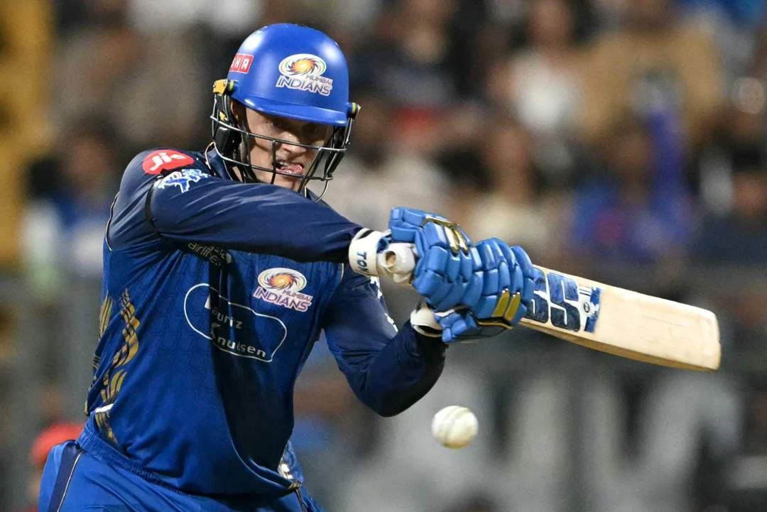 LIVE | IPL: Mumbai Indians v Lucknow Super Giants