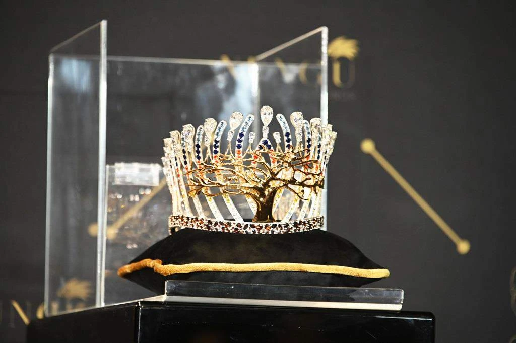 LIVE | Celebrities arrive at the Miss South Africa 2025 red carpet