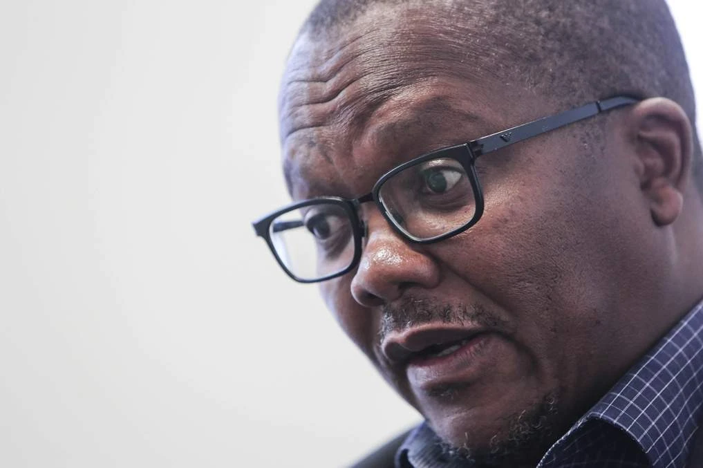 Fort Hare places vice-chancellor on precautionary suspension