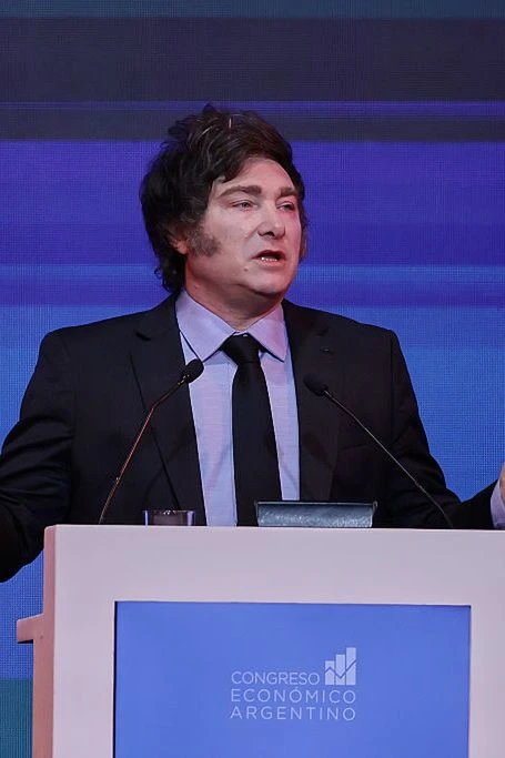 Działo się w nocy. Argentyna łagodzi kontrole podatkowe. Ma w tym cel