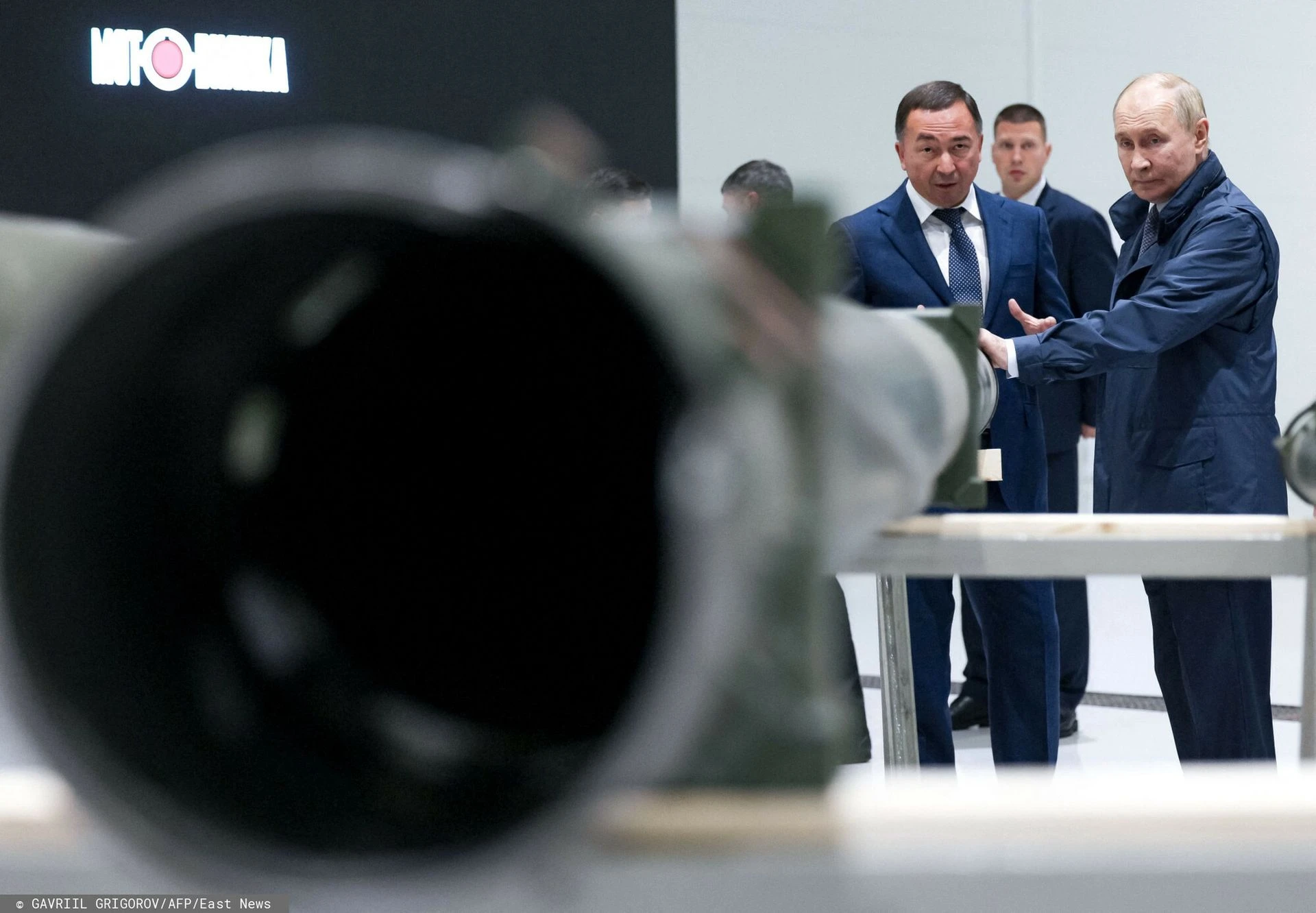 Kreml grozi eskalacją, by zmusić Kijów do ustępstw