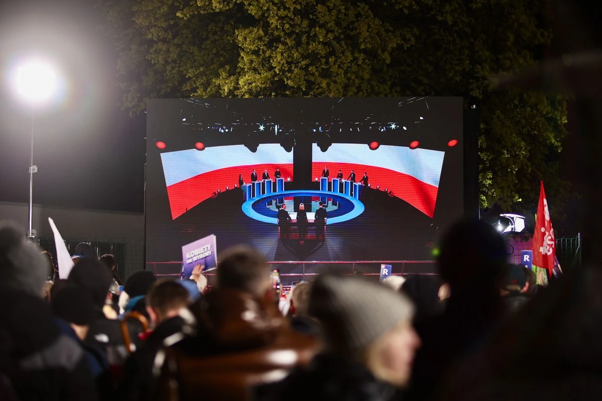 Hołownia upomniał TVP o debatę. 