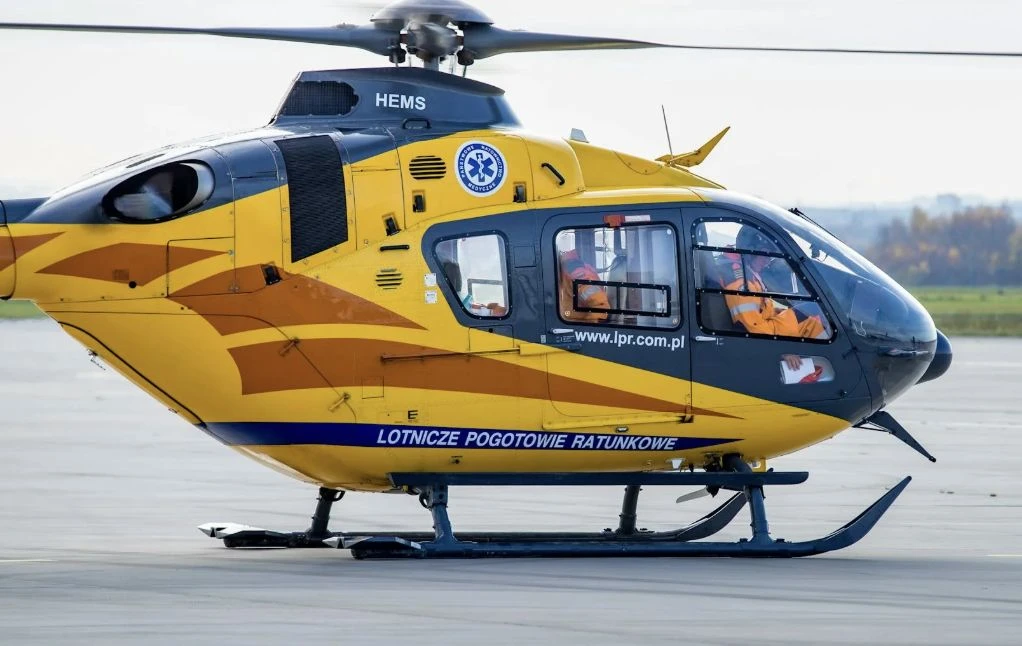 Potrącona 11-latka na hulajnodze elektrycznej. Akcja ratunkowa w powiecie łowickim