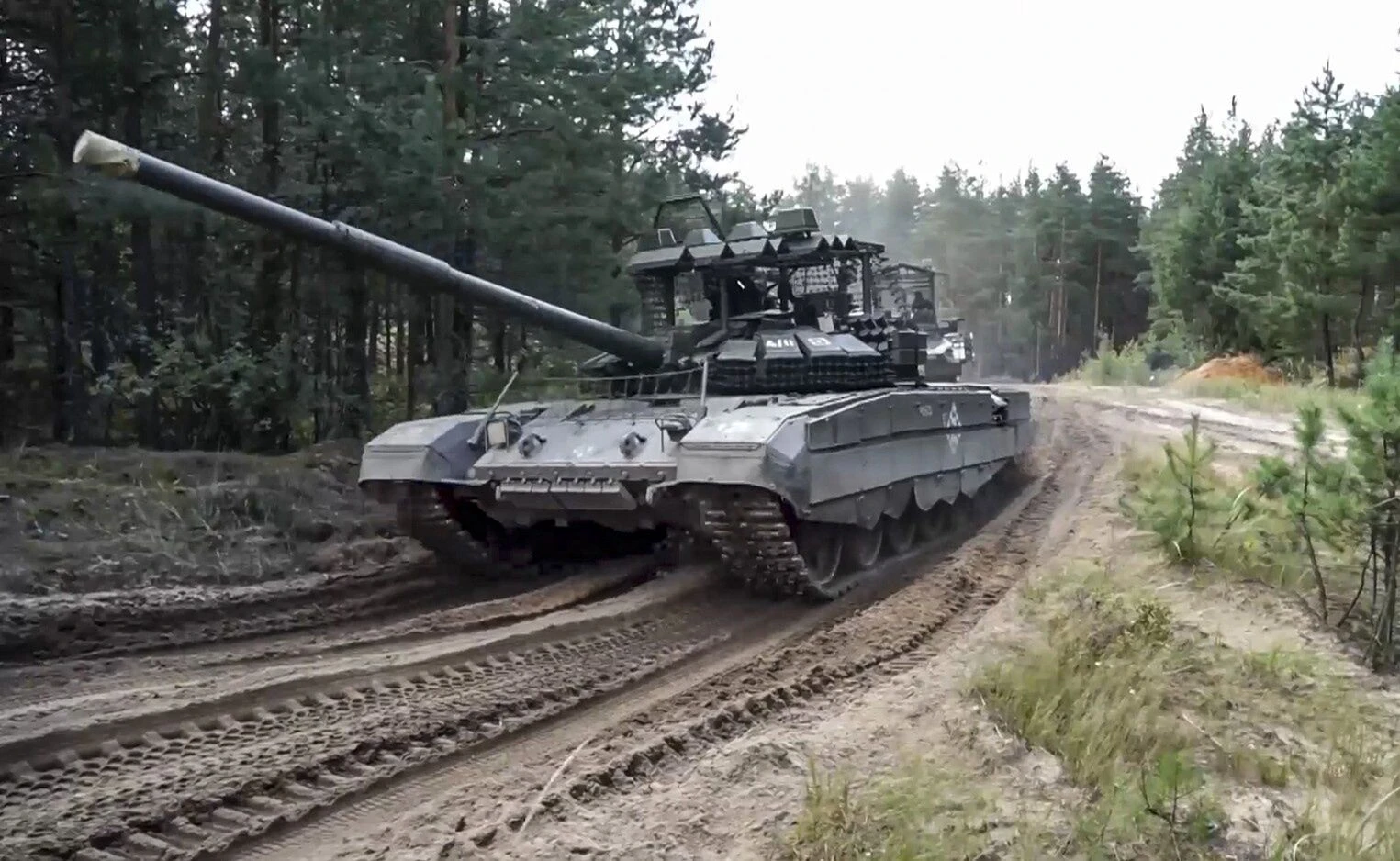 ZEA nie przestrzegają sankcji? Media: dostarczają sprzęt Rosji