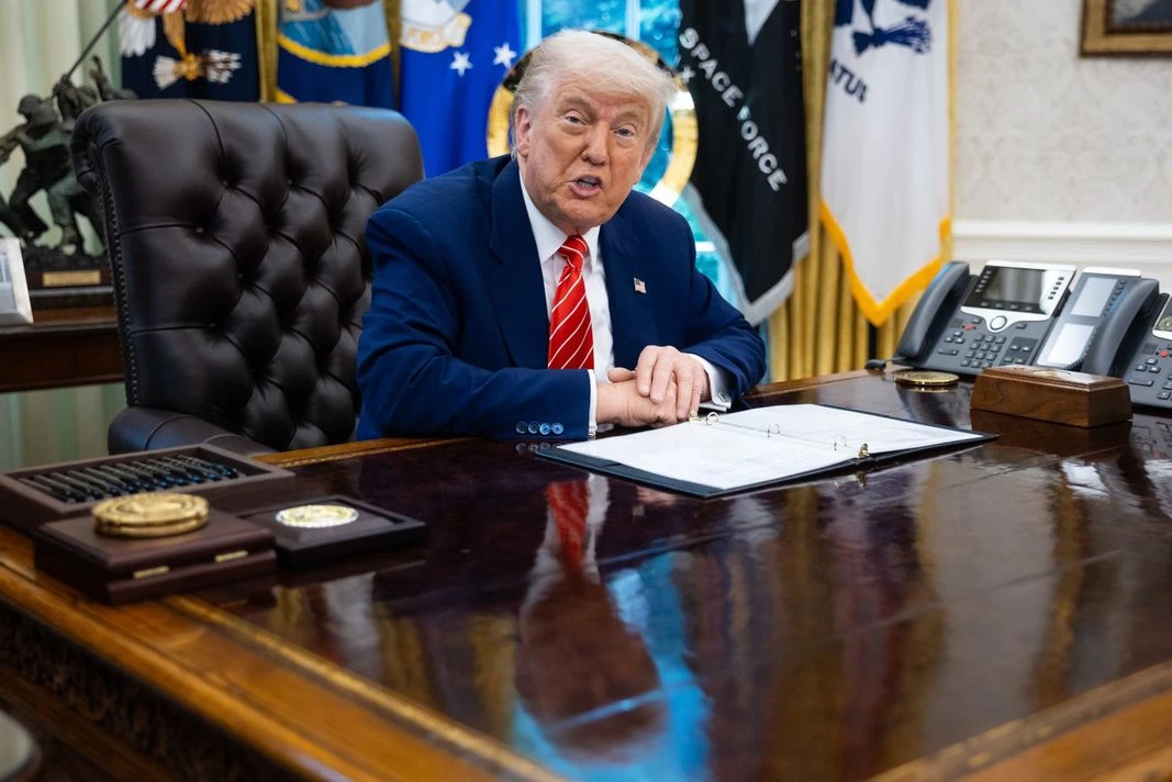 Trump podwaja cła na stal i aluminium. 