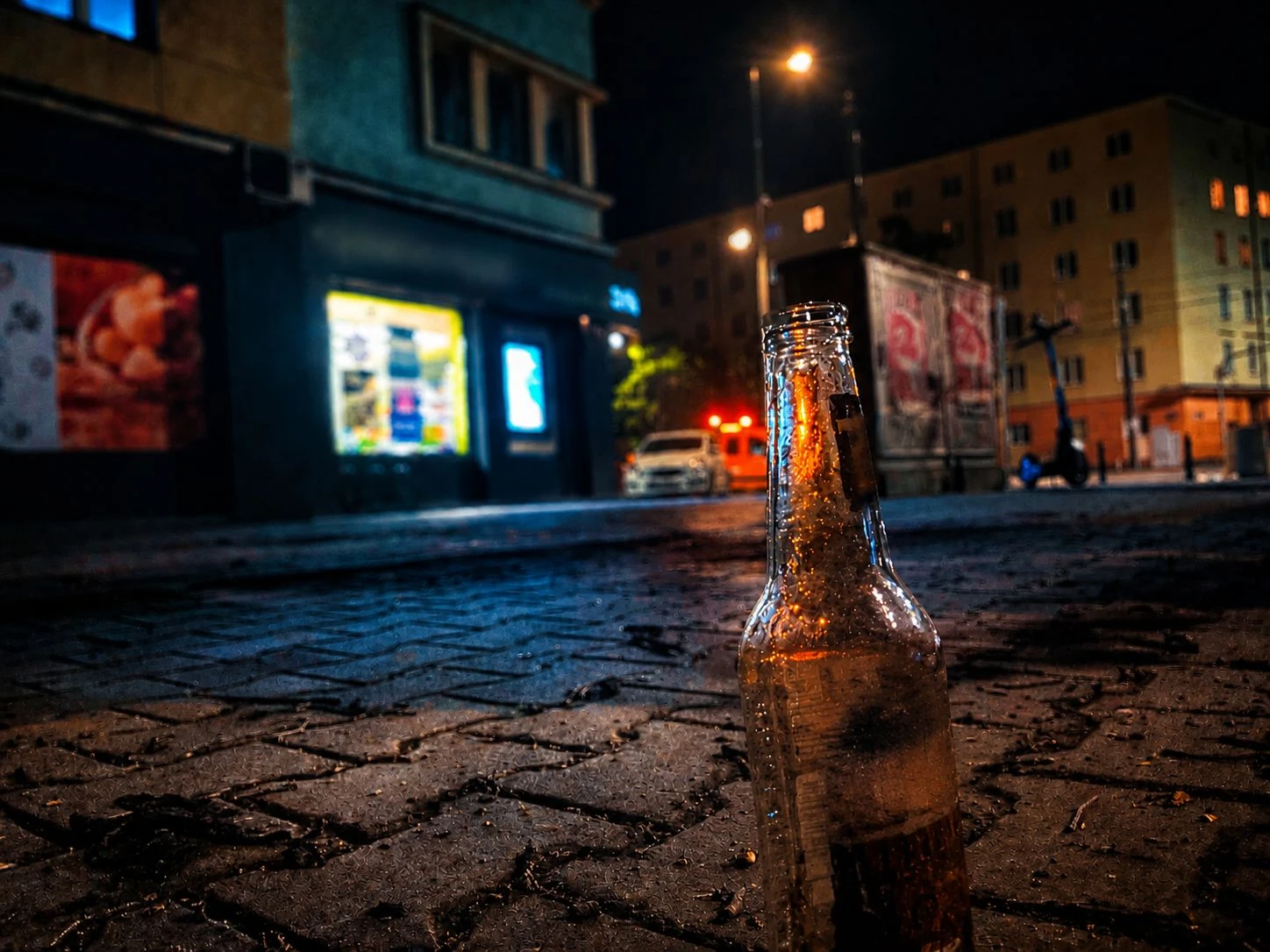 Nocny rajd po flaszkę. 