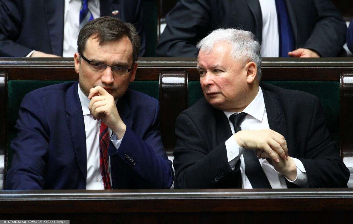 PiS nie wyrzuci ziobrystów z klubu, ale nie chce się za nich tłumaczyć. 