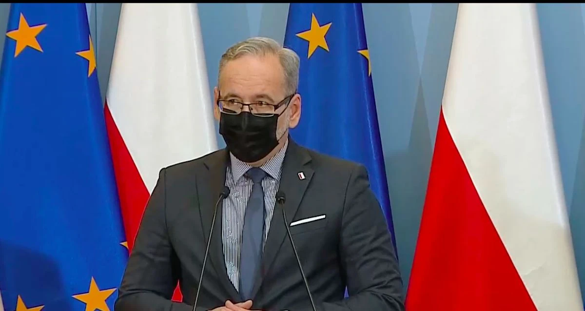 Unijny certyfikat COVID-wy dostępny w Polsce od 1 czerwca. Jednak nie wszystkie kraje UE go honorują