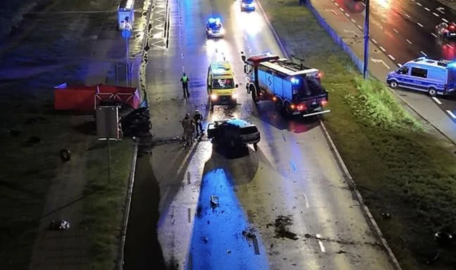 Tragiczny wypadek na Białołęce. Para zginęła podczas pierwszej przejażdżki nowym autem