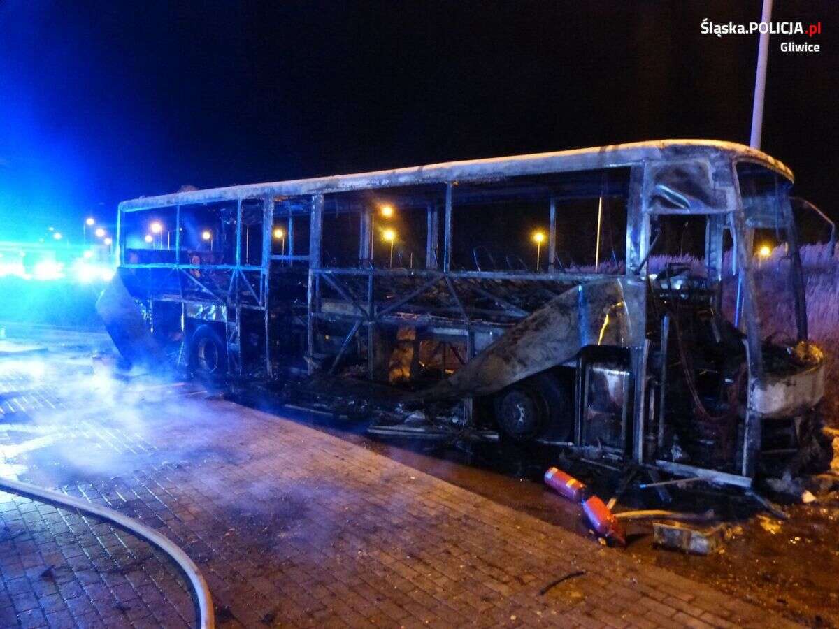 Pożar autokaru na A4. Dzieci wracały nim z wakacji