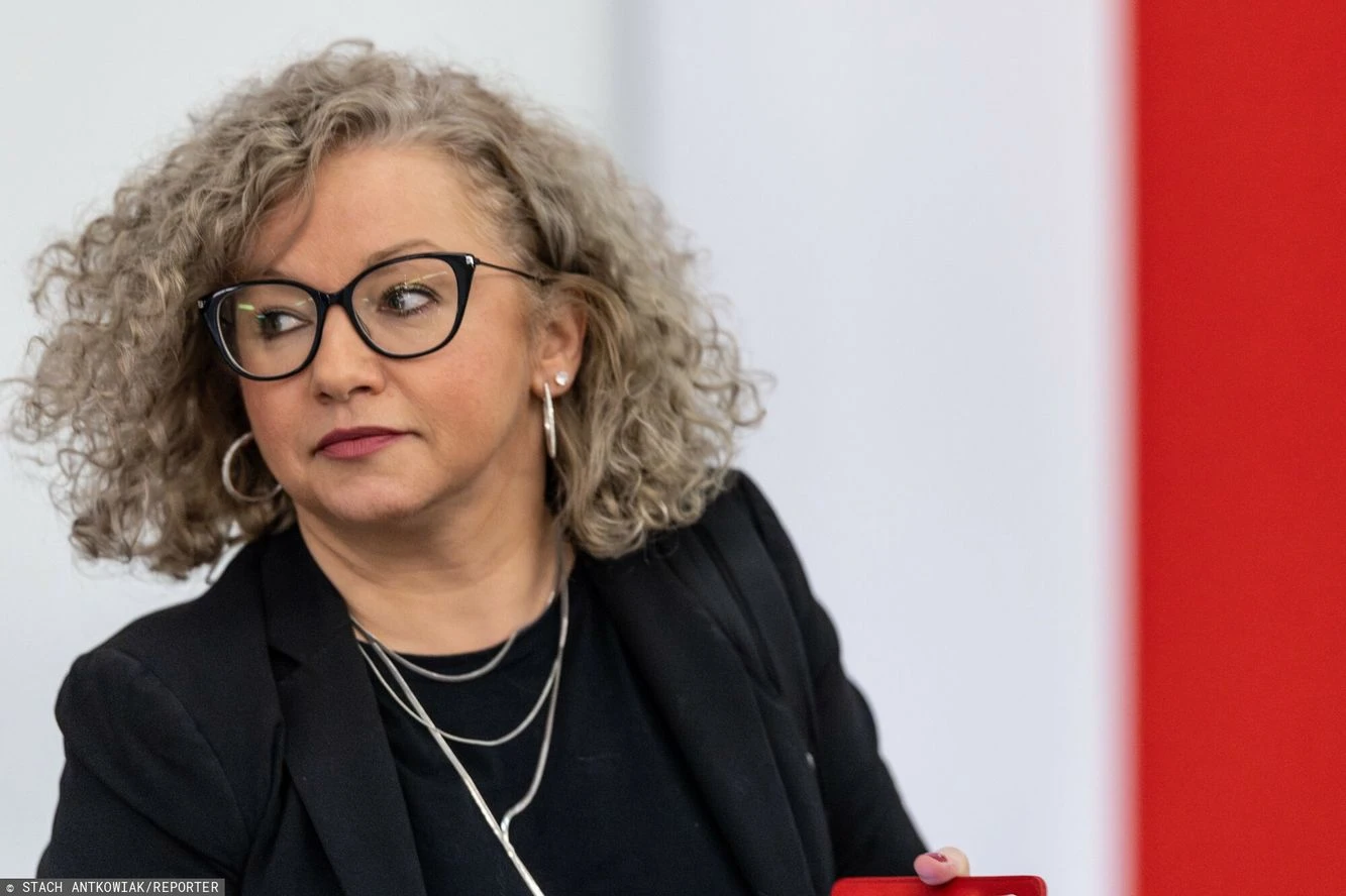 Kotula żegna się z fotelem ministra. 