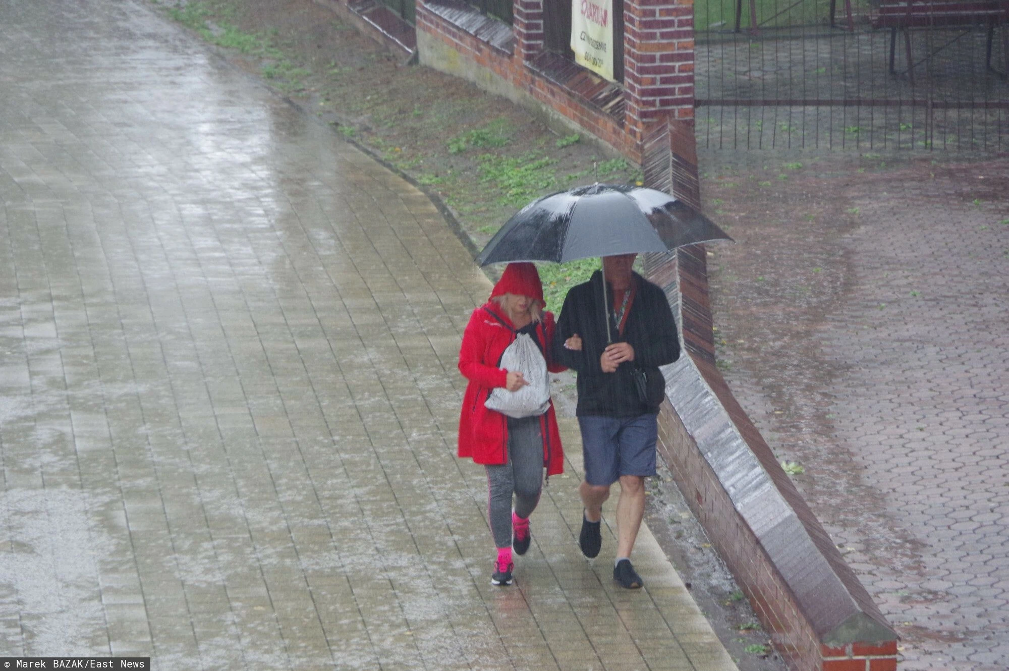 Jak zachować się podczas burzy? Strażak radzi co zrobić gdy znajdziemy się w centrum gwałtownej nawałnicy