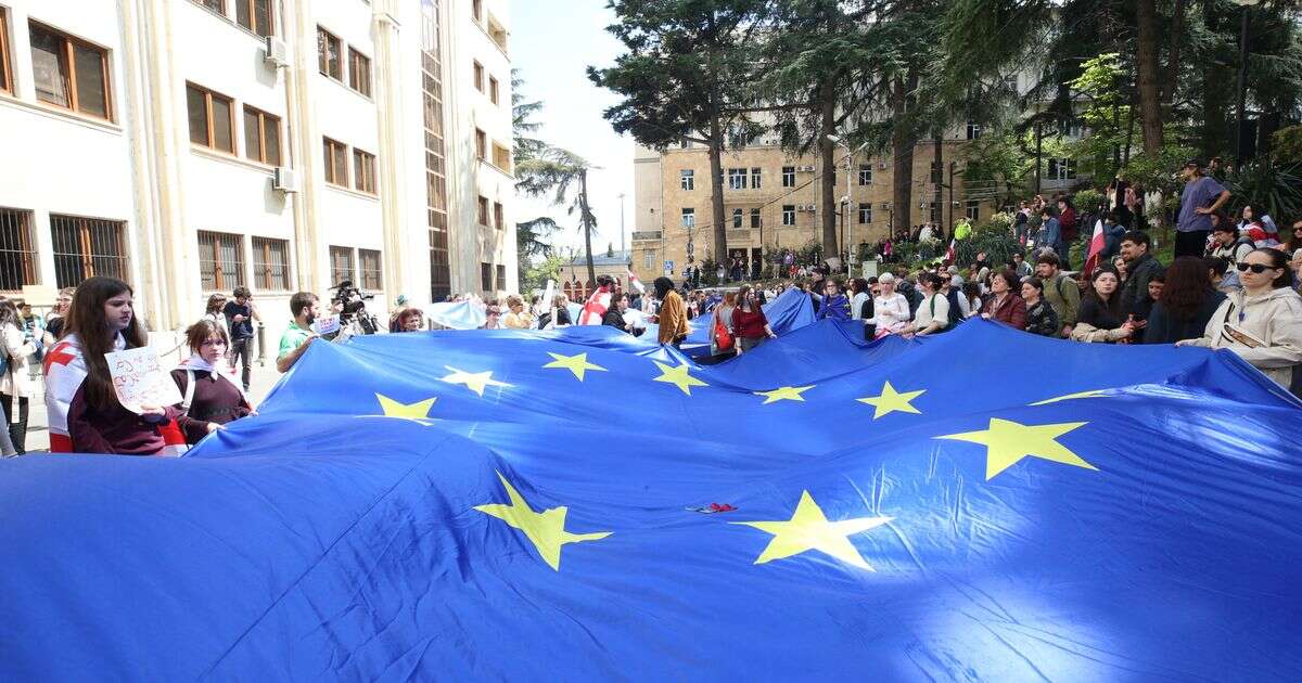 Rozszerzenie UE. Jakie kraje powinny dołączyć? Ekspert wskazał dwa państwa