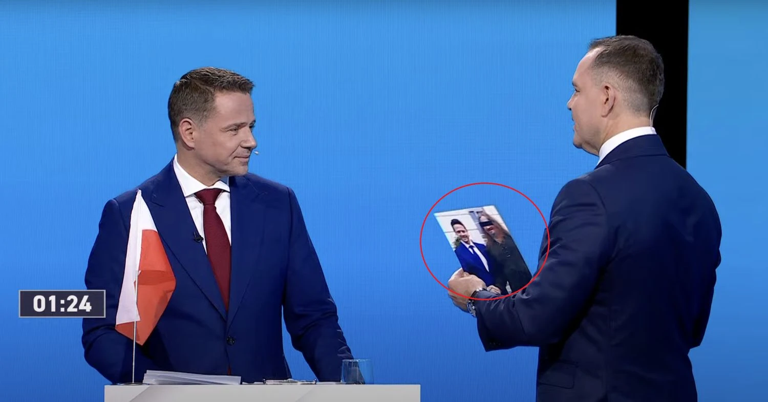Nawrocki nagle podszedł do Trzaskowskiego. 