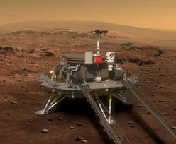 Łazik Zhurong przesłał zdjęcia z Marsa. Co na to NASA?
