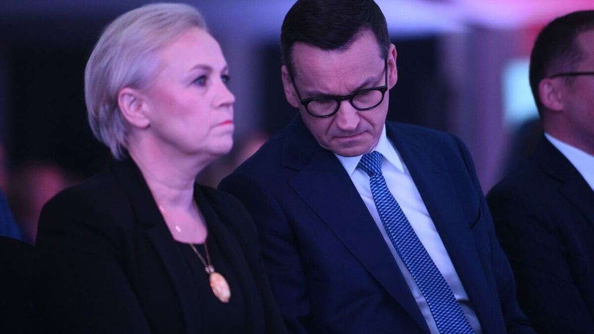 Złote spadochrony ludzi premiera. Podwyżki dla zaufanych Morawieckiego