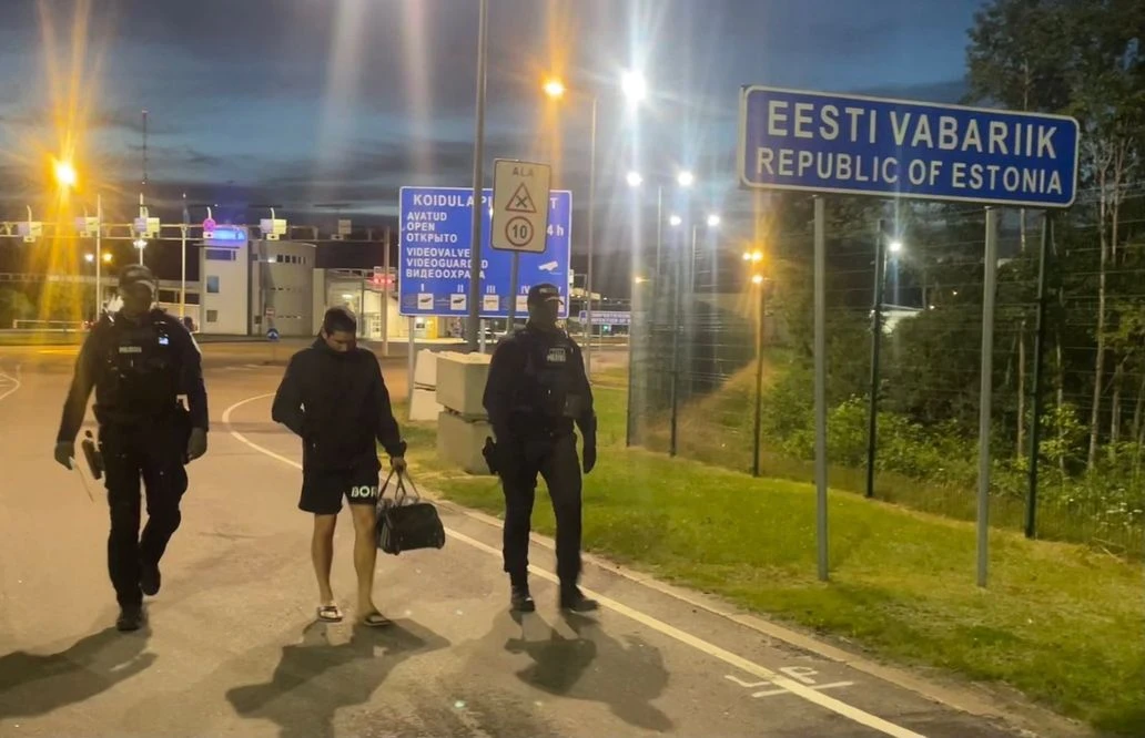 Estonia wydala Rosjanina. 