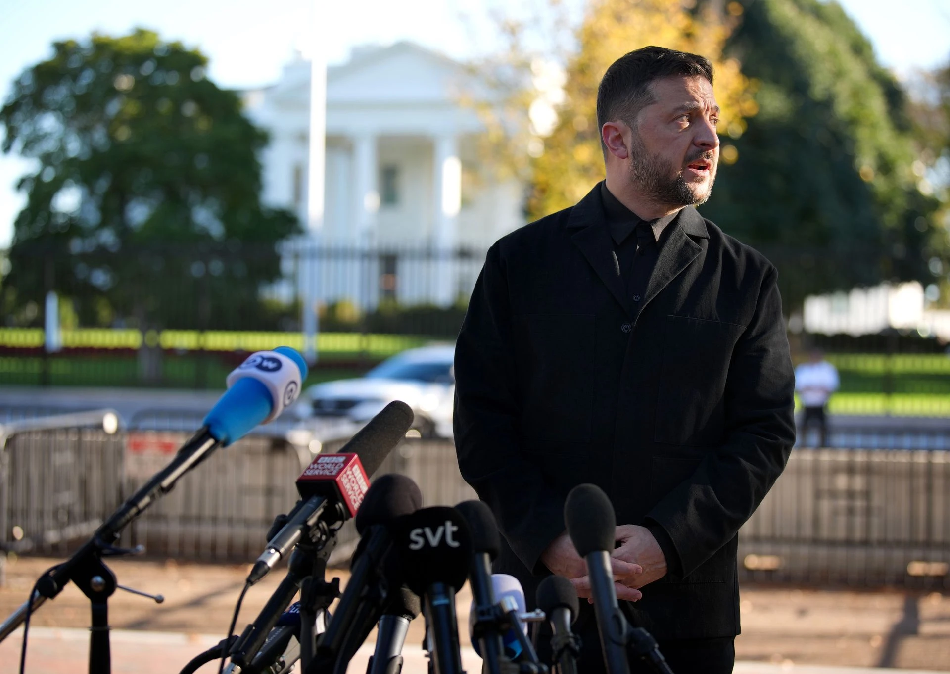 Tylko Zełenski wyszedł do dziennikarzy. Oto co napisał Trump