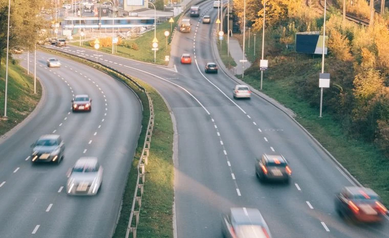 Kontrowersje wokół Strefy Czystego Transportu w Krakowie. Przeciwnicy protestują w mieście i okolicach