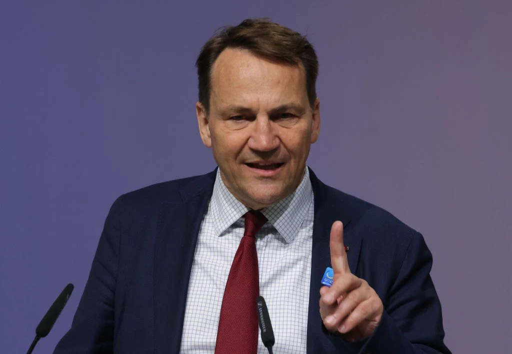 Sikorski odpowiada Trumpowi. 