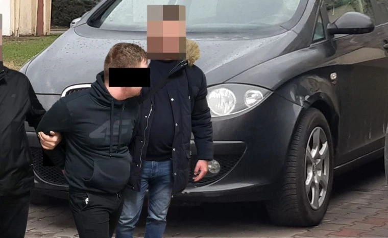 Egzekucja na ulicy w Dęblinie. Oskar K. przejechał człowieka dwa razy