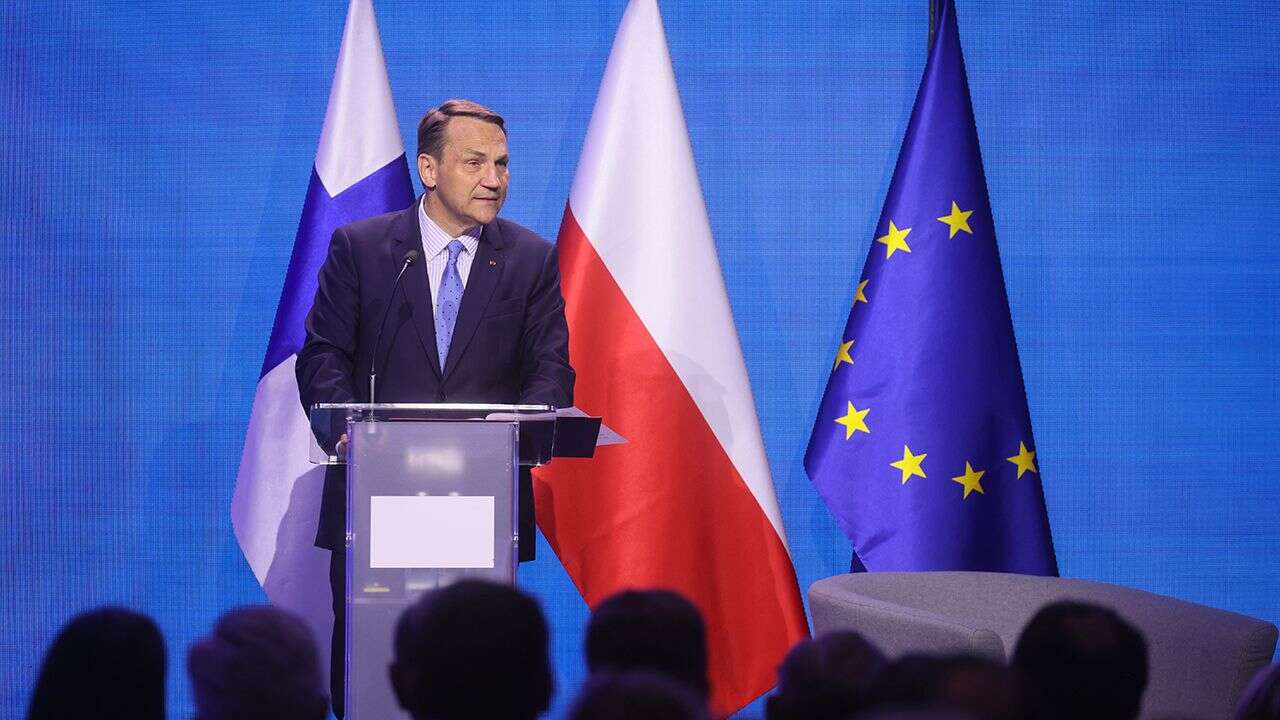 Sikorski: Kreml chce destabilizować sytuację w regionie Morza Bałtyckiego