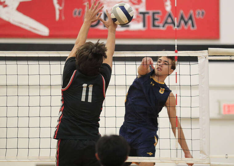 Huntington Beach sweeps Punahou in 3 tightly contested sets