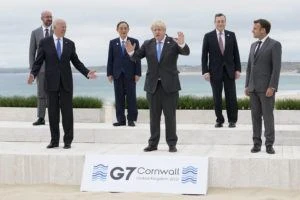 G-7 pledge to share, but jostle for ground in the sandbox