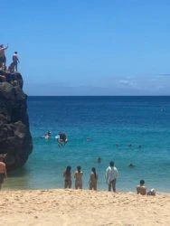 California man injures back after jumping at Waimea Bay