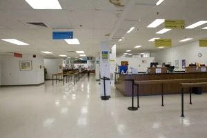 Oahu driver licensing centers, satellite city halls to extend hours to meet demand