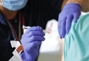 Hawaii COVID-19 vaccination incentive campaign includes Las Vegas trip, HawaiianMiles, Zippy’s and more