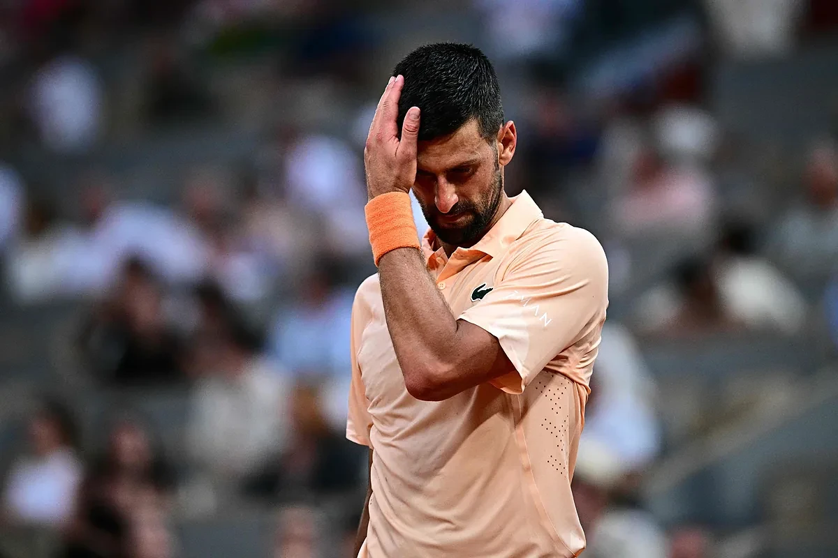 Roland Garros se entrega a la esquizofrenia: Novak Djokovic también cae eliminado
