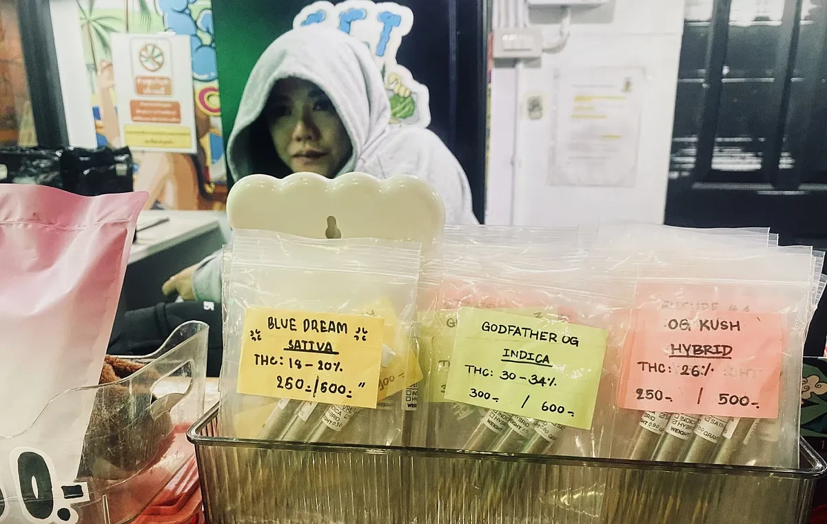 El caótico viaje de Tailandia con la marihuana